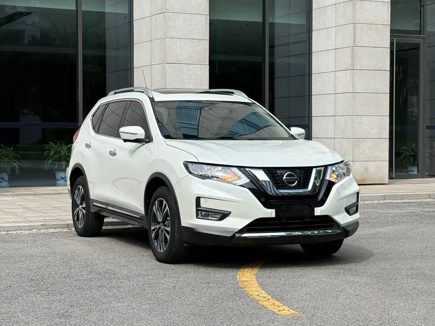 Nissan X-Trail 2019 2.5L CVT Smart Connect Luxury Edition 4WD фото 3