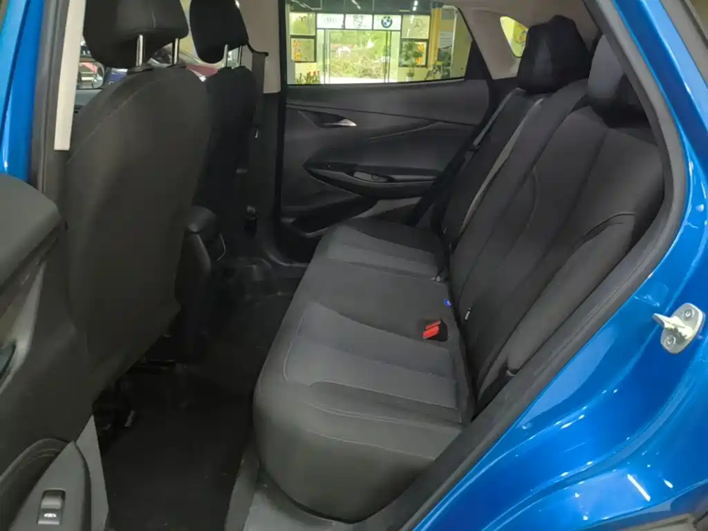 Фото 17 - Buick Encore