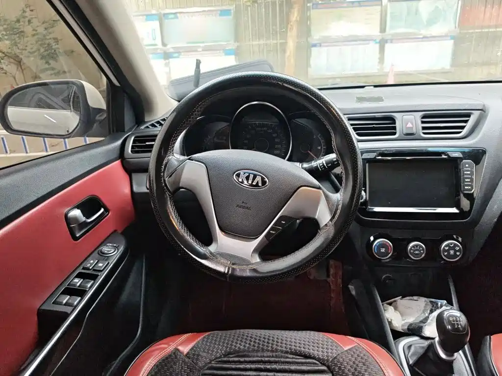 Photo 11 - Kia K2