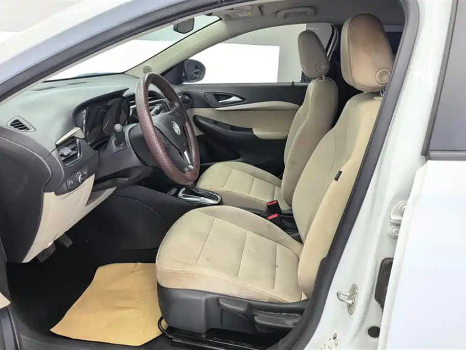 Buick Excelle 2020 15N CVT Elite фото 9