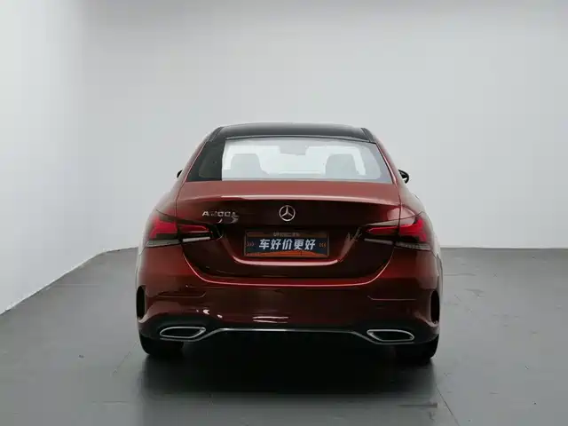 Mercedes-Benz A-Class 2019 Facelift A 200 L Sports Sedan — фото 4