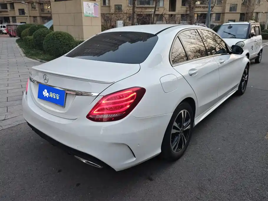 Mercedes-Benz C-Class 2018 C 200 Sport Edition фото 3