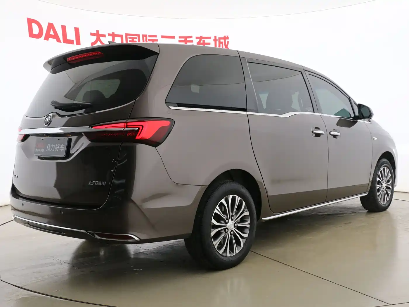 Buick GL8 2023 Land Business Class 652T Luxury фото 6