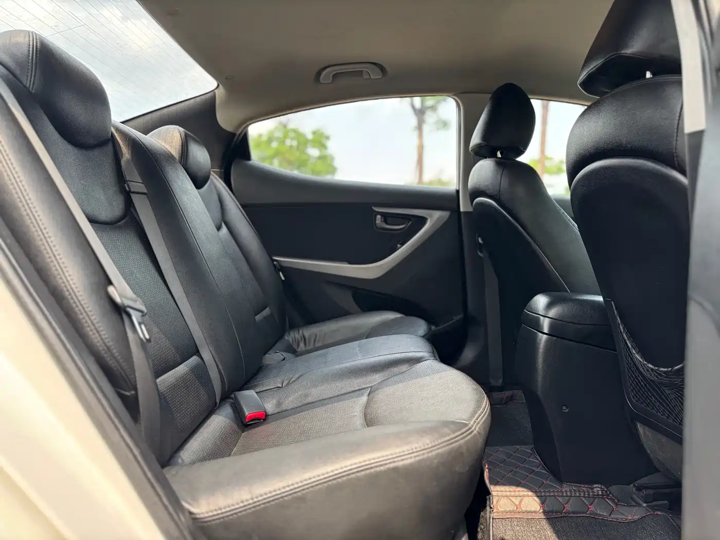 Hyundai Langdong 2016 1.6L Automatic Smart Edition фото 12