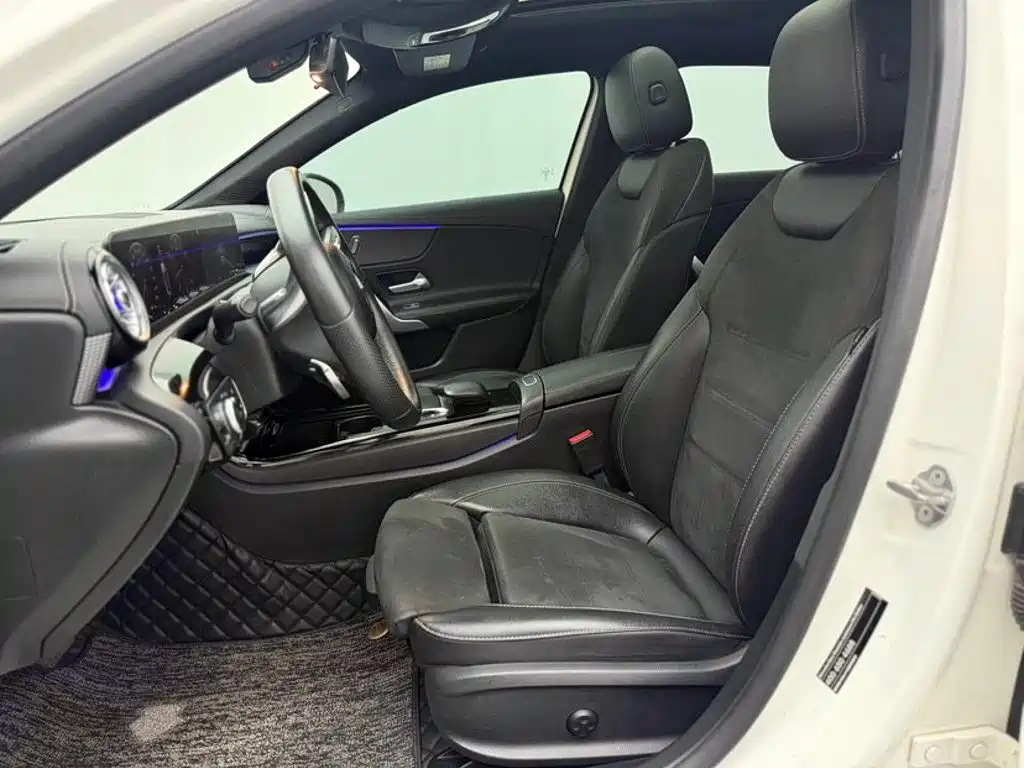 Фото 6 - Mercedes-Benz A-Class