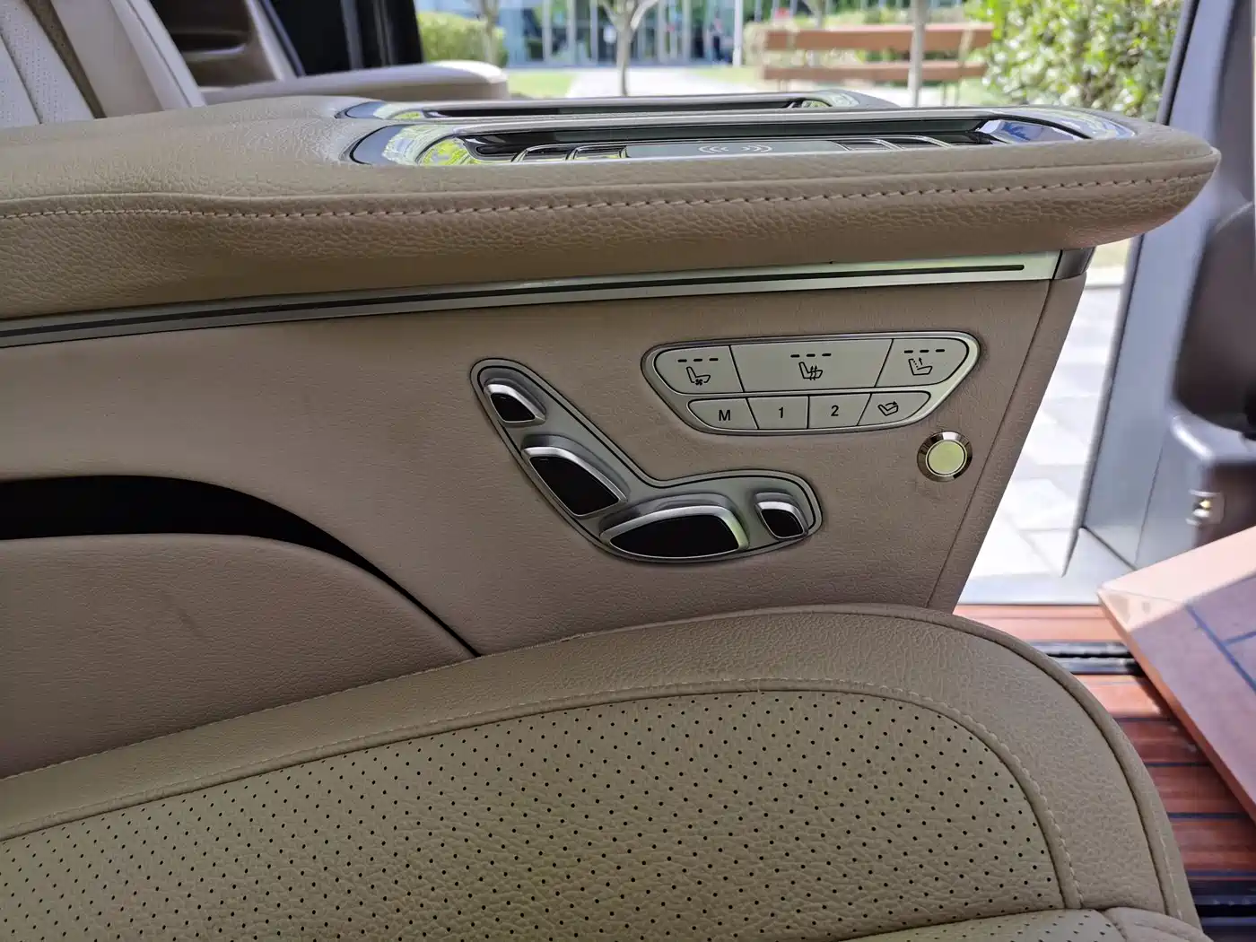 Mercedes-Benz V-Class 2021 V 260 L Long Wheelbase Luxury Edition фото 11