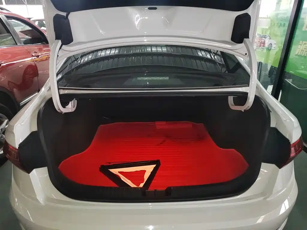 Volkswagen Sagitar 2019 280TSI DSG Comfort Edition China VI фото 19