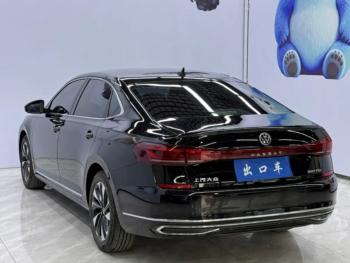 Volkswagen Passat 2023 280TSI Elite Edition фото 5