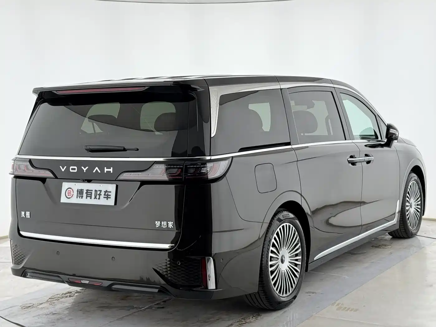 Voyah Auto Voyah Dreamer 2025 PHEV AWD Flagship Kunpeng Edition фото 7