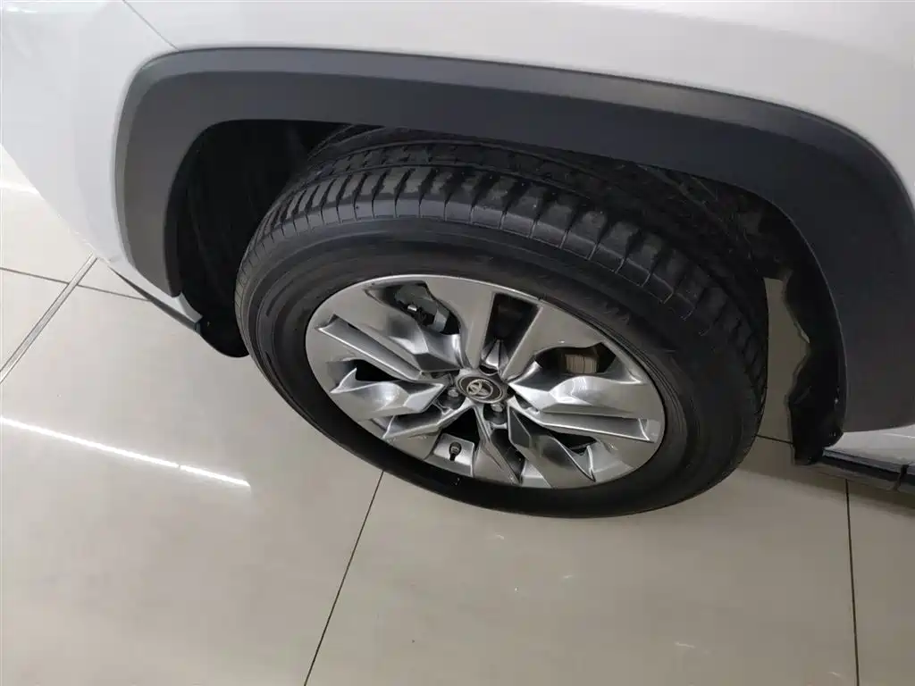 Toyota Wildlander 2021 Hybrid 2.5L E-CVT 2WD Luxury Edition фото 25