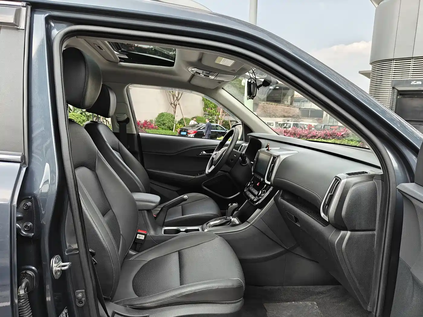 Hyundai Beijing Hyundai ix35 2018 2.0L Automatic 2WD Zhiyong·Enjoyment Edition фото 6
