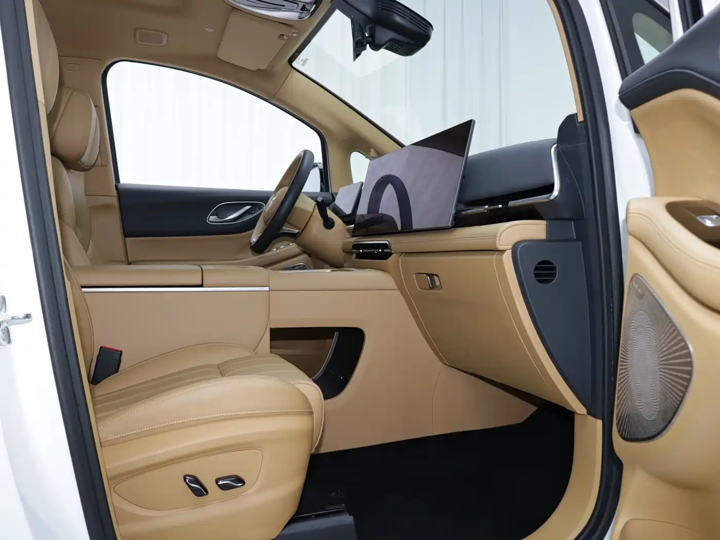 Voyah Auto Voyah Dreamer 2025 PHEV 4WD Kunpeng Premium Edition фото 4