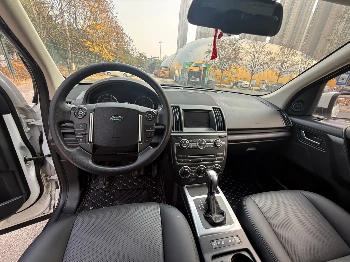 Land Rover Freelander 2 2013 2.2T SD4 S Diesel фото 8