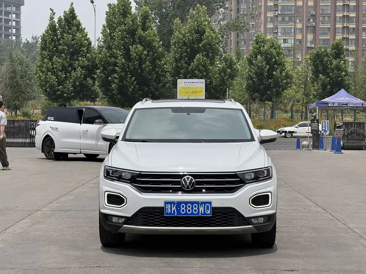 Volkswagen T-ROC 2022 280TSI DSG 2WD Comfort PLUS фото 2