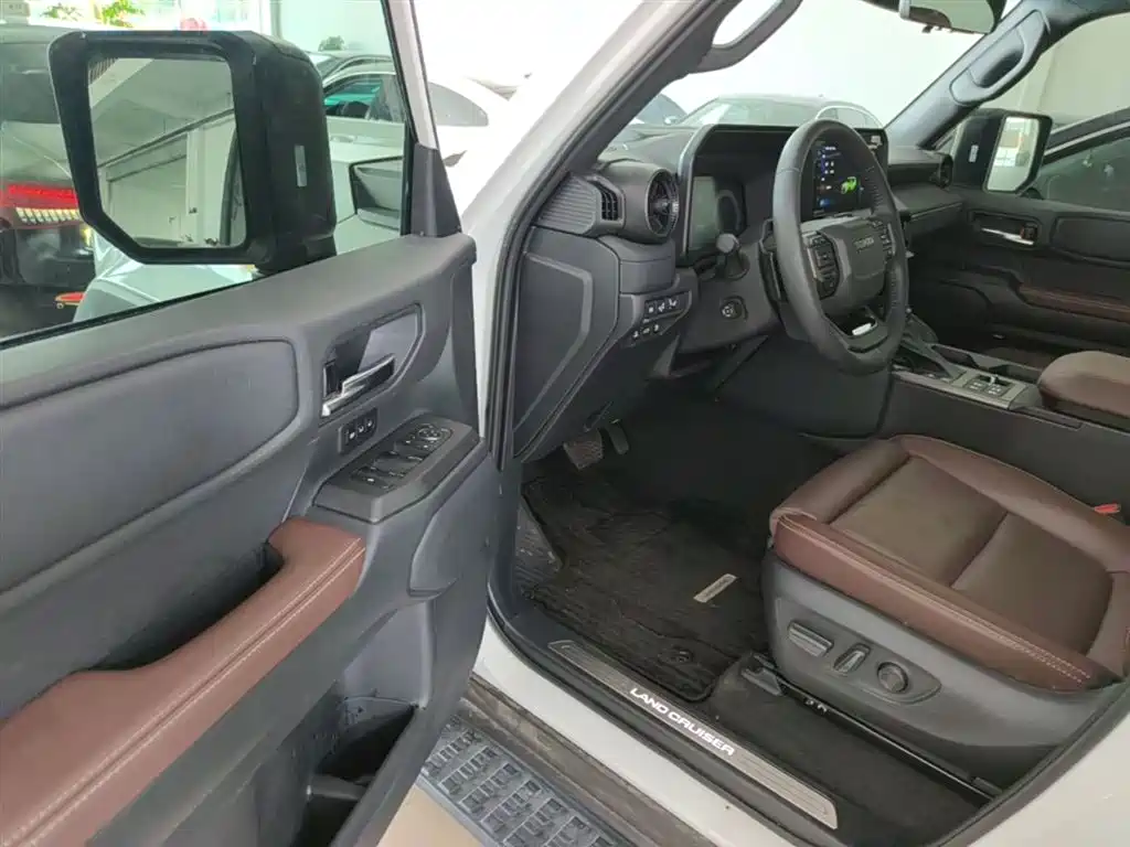 Toyota Prado 2024 Model 2.4T Wild WX Edition 6-Seater фото 16