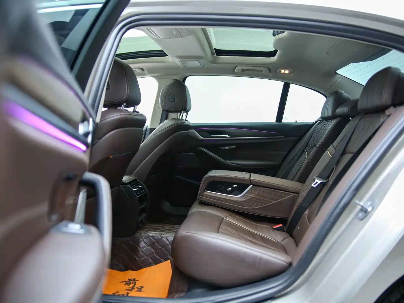 BMW 5 Series 2019 530Li Leading Luxury Package фото 28