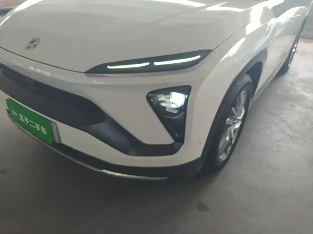 Фото 24 - NIO EC6