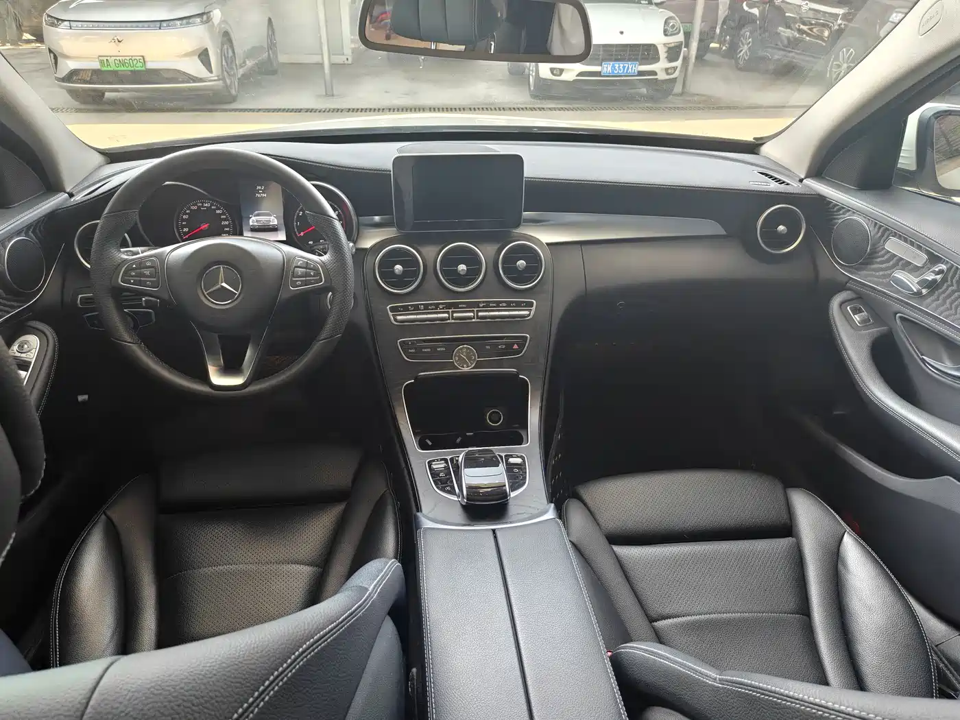 Mercedes-Benz C-Class 2015 Facelift C 200 L Sport фото 10