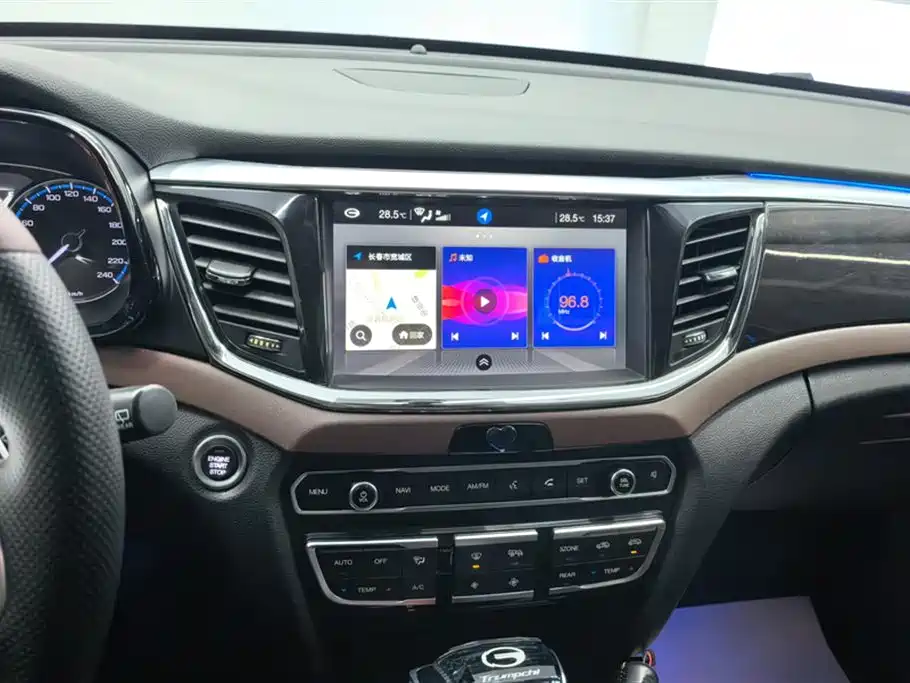GAC Trumpchi Trumpchi GS8 2017 320T 2WD Luxury Smart Connect (7-seater) фото 13