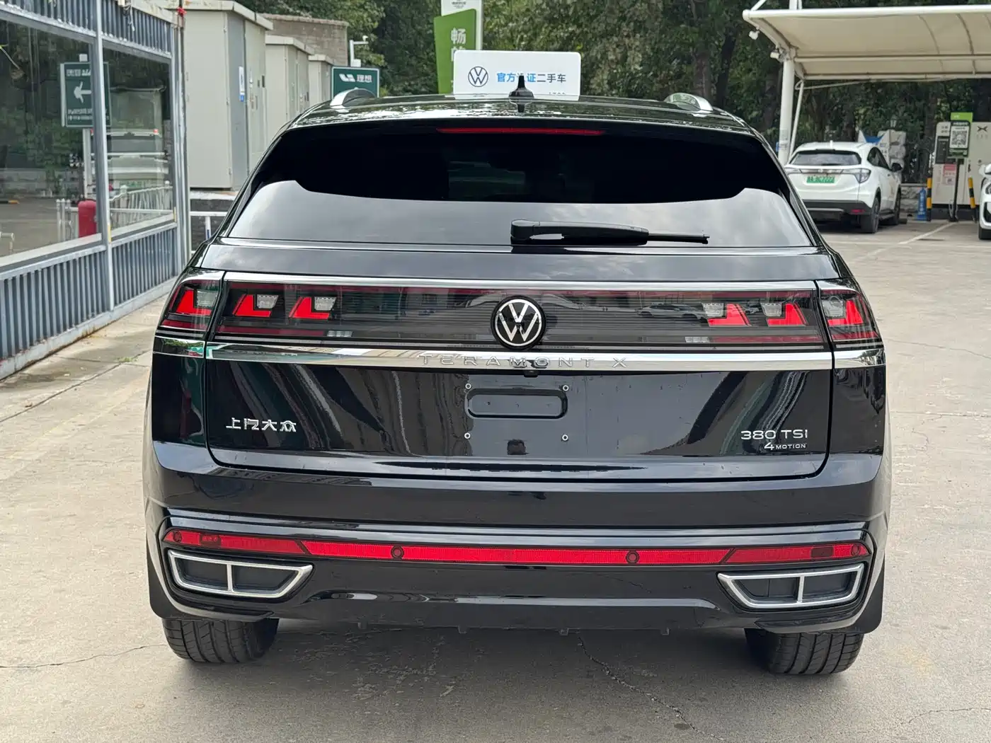 Volkswagen Teramont 2023 Teramont X 380TSI 4Motion Premium Luxury фото 9
