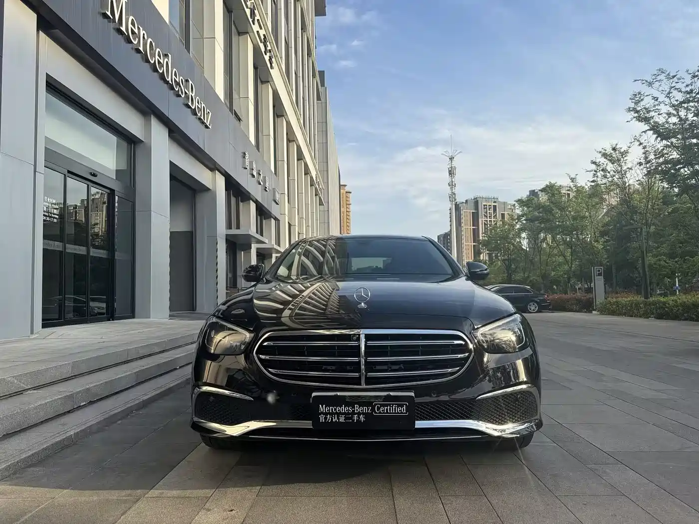 Mercedes-Benz E-Class 2022 E 300 L Fashion фото 2
