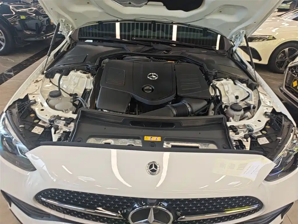 Mercedes-Benz C-Class 2024 Facelift III C 260 L Night Sport Edition фото 20