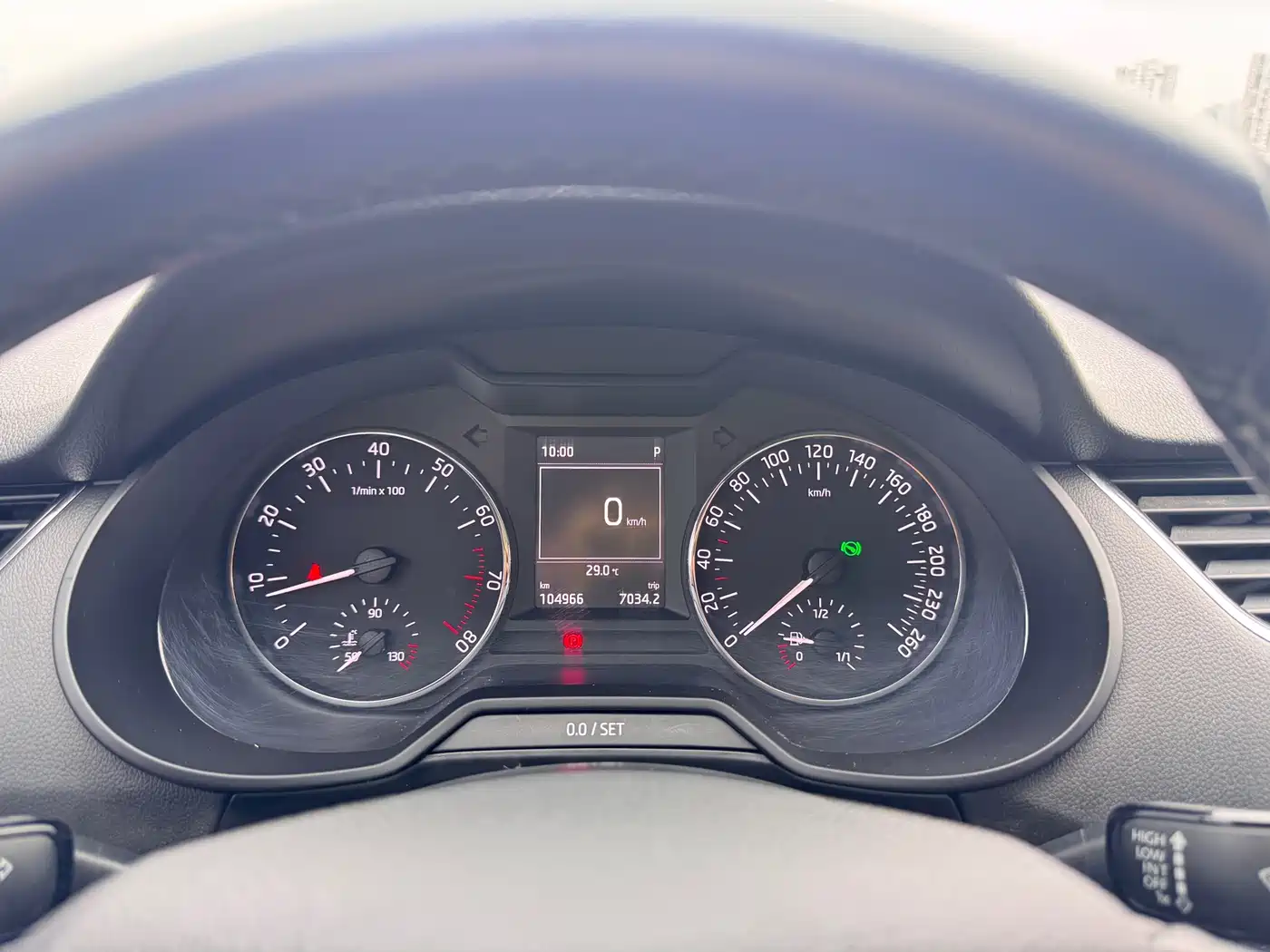 Škoda Octavia 2017 1.6L Automatic Smart Edition фото 17