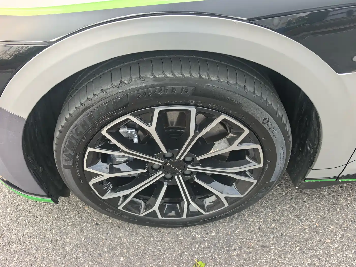 ZEEKR EXTREME KRYPTON 007