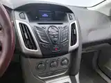 Фото 12 - Ford Focus