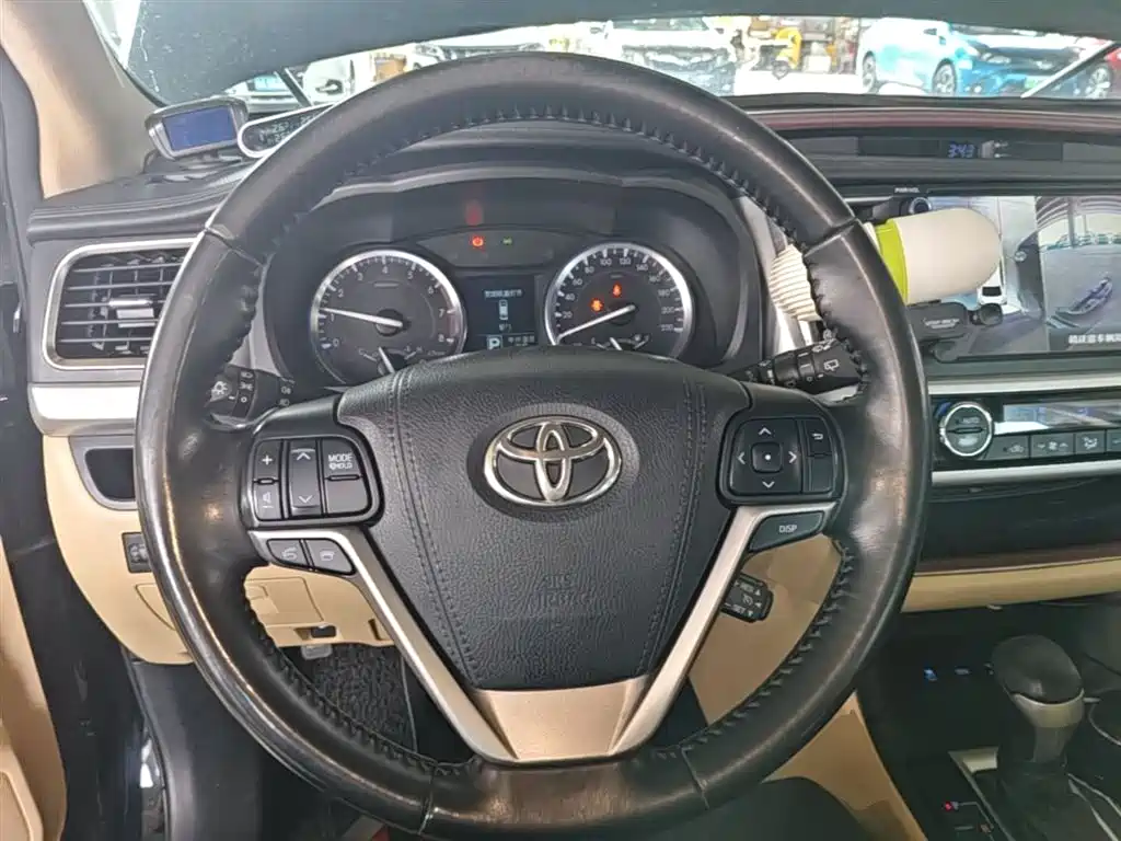 Toyota Highlander 2015 2.0T AWD Luxury Edition 7-seater фото 11