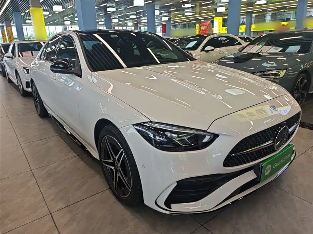 Mercedes-Benz C-Class 2024 Facelift III C 260 L Night Sport Edition фото 4
