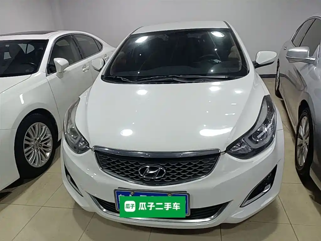 Hyundai Langdong 2016 1.6L Automatic Smart Edition фото 3