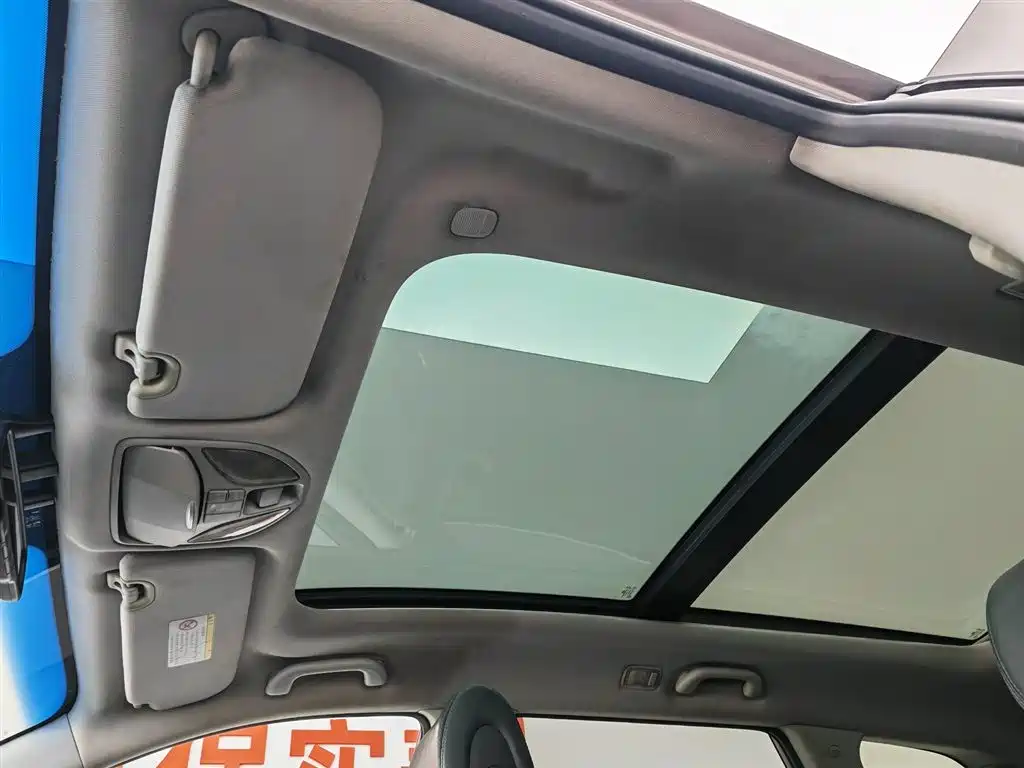 Hyundai Grand Santa Fe 2013 3.0L 7-Seater 4WD Comfort Edition фото 14