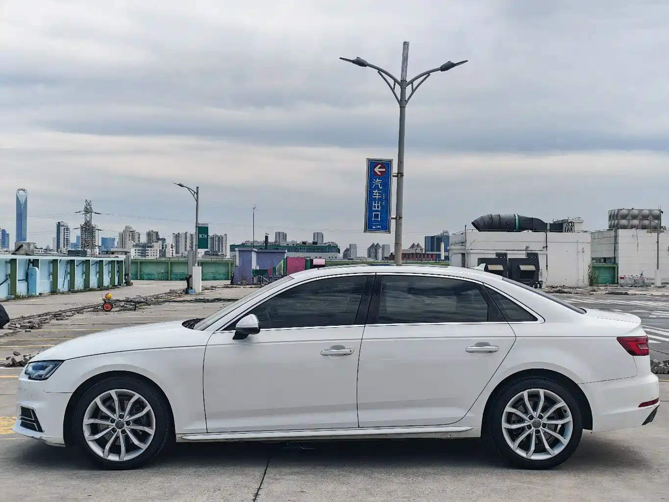 Audi A4L 2018 30th Anniversary 40 TFSI Fashion фото 7