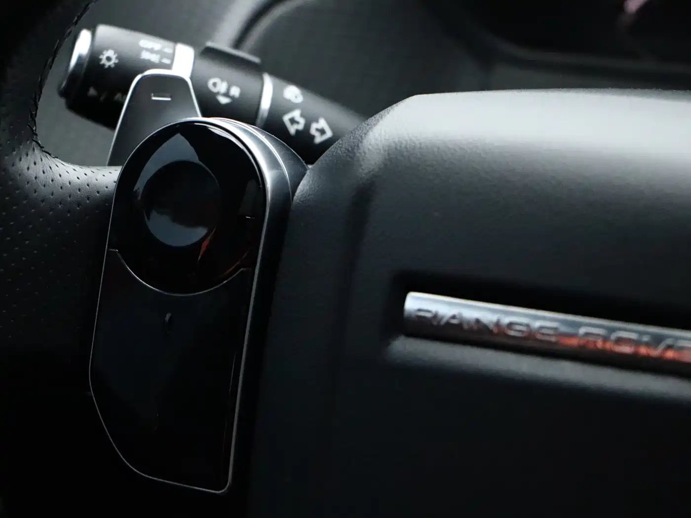 Land Rover Range Rover Velar 2020 P340 R-DYNAMIC S фото 19