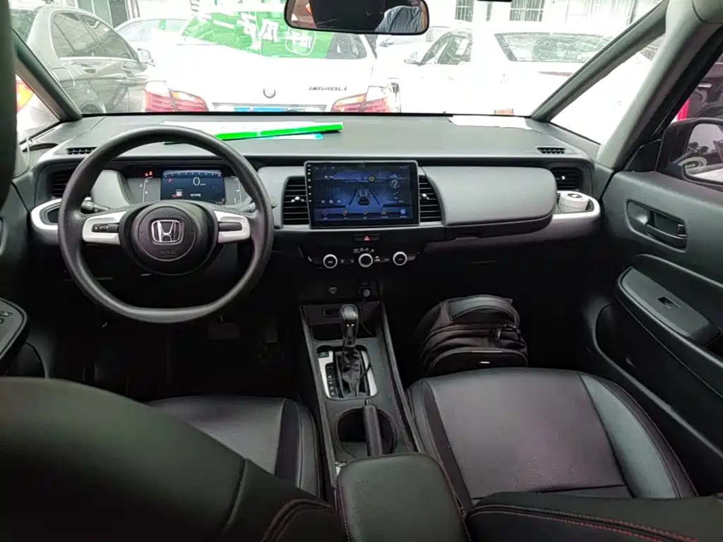 Фото 10 - Honda Fit