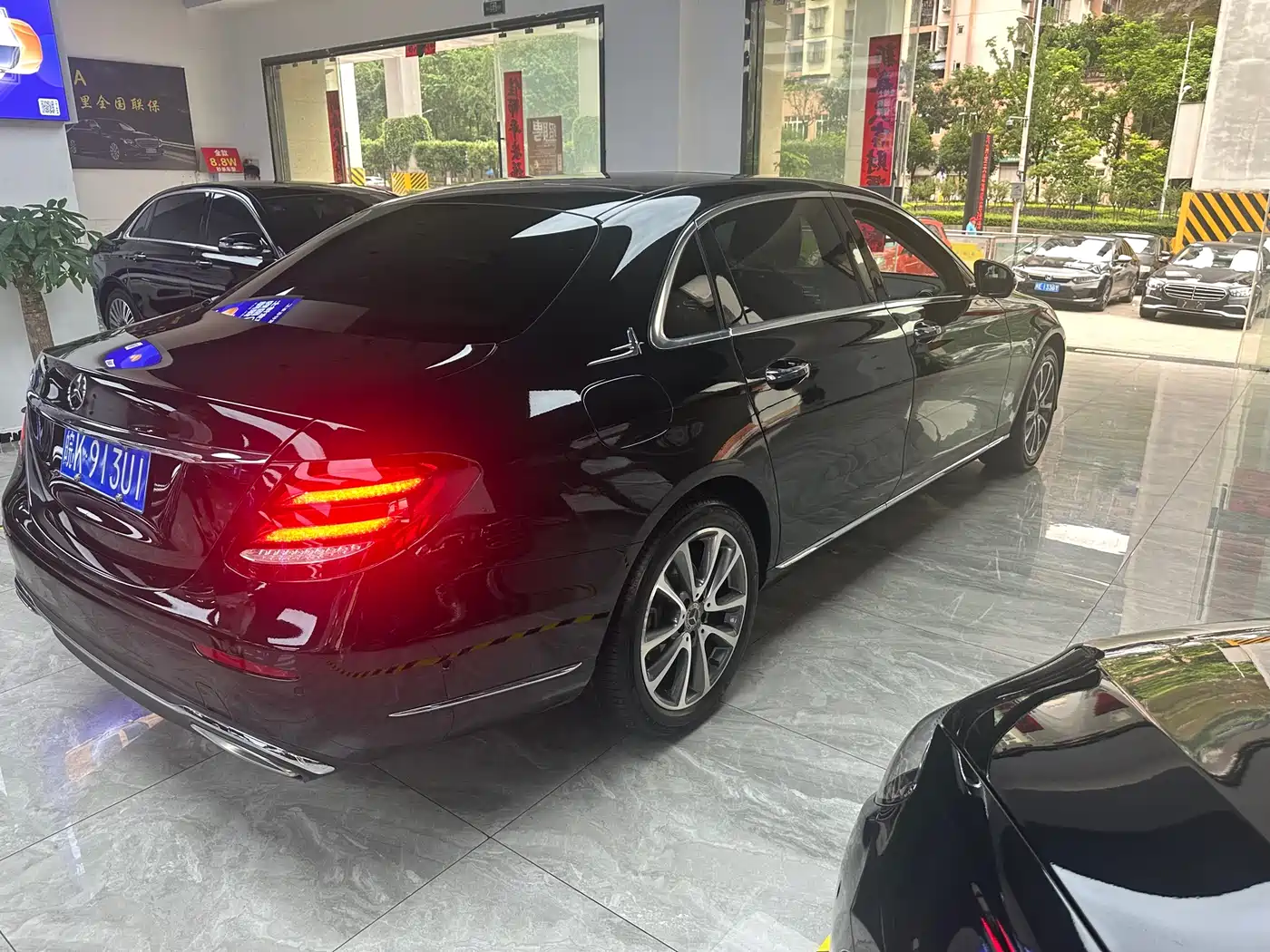 Mercedes-Benz E-Class 2019 E 300 L Luxury фото 14