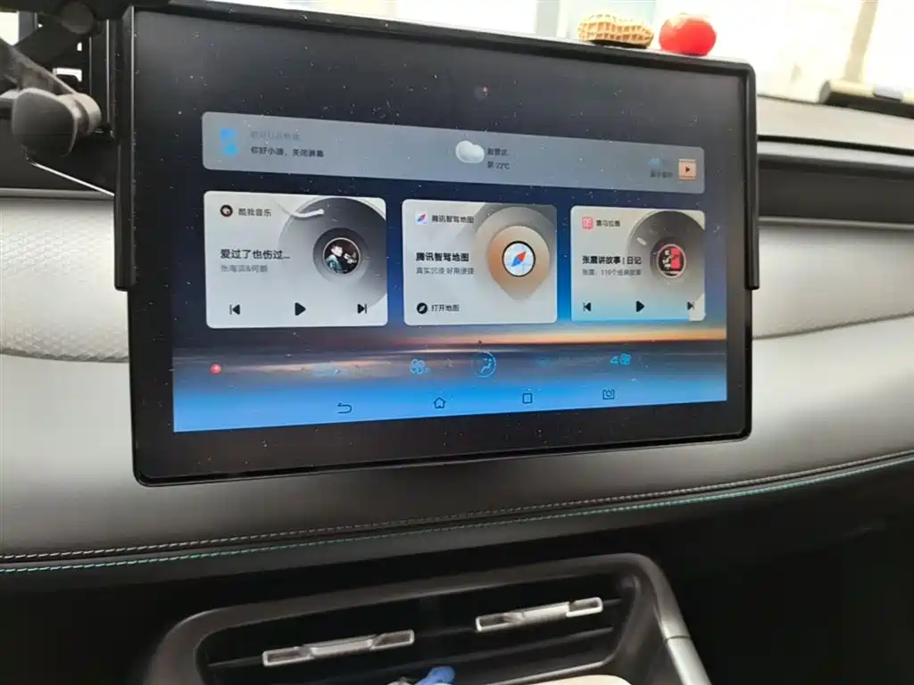 BYD Qin PLUS 2025 DM-i Smart Drive 55KM Leader фото 13