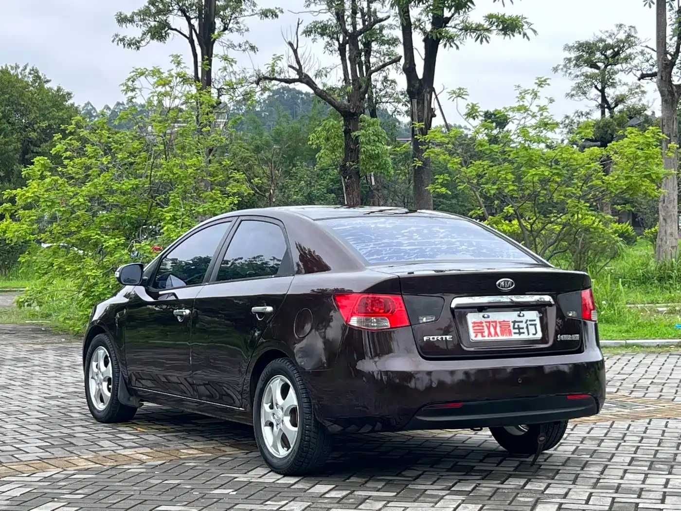 Kia Forte 2010 2009 1.6L AT Premium