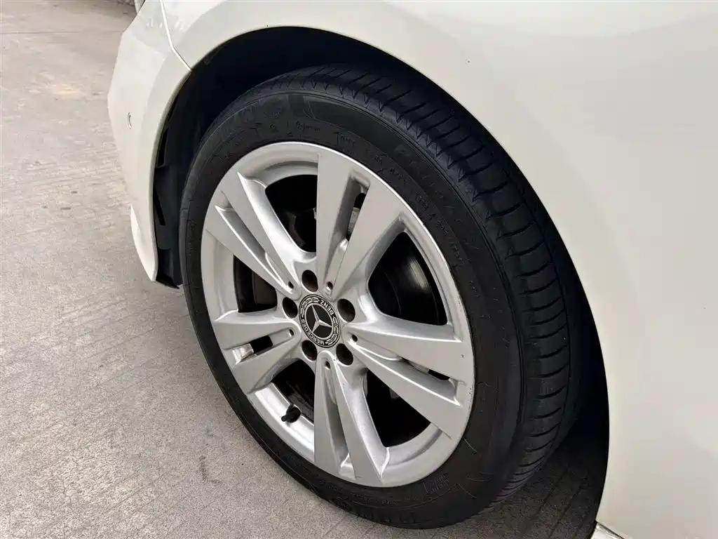 Mercedes-Benz A-Class (Import) 2017 Facelift A 200 Dynamic фото 25