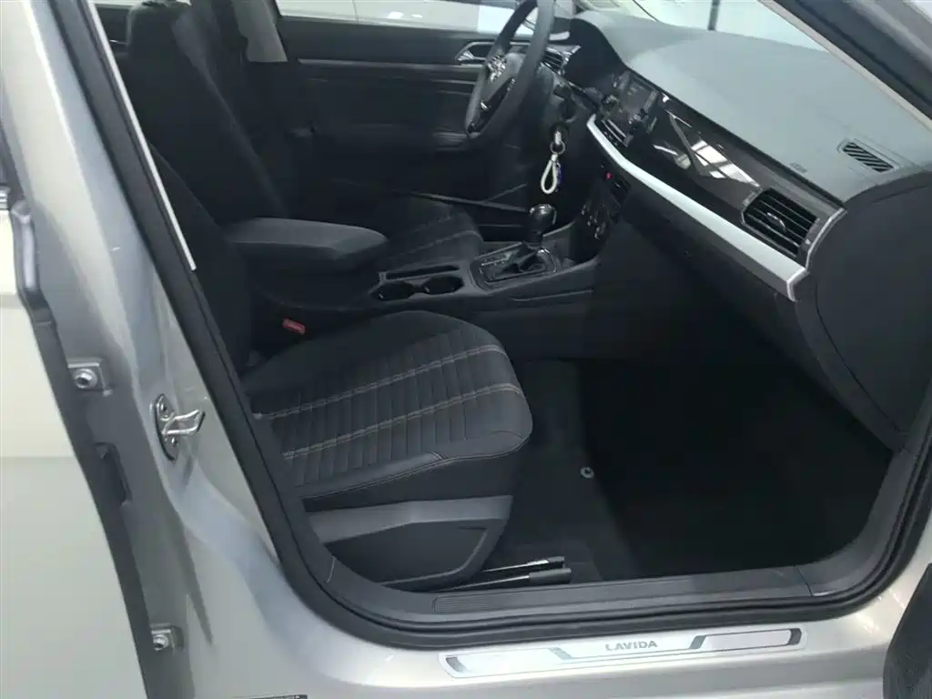 Volkswagen Lavida 2019 280TSI DSG Comfort Edition China VI фото 19