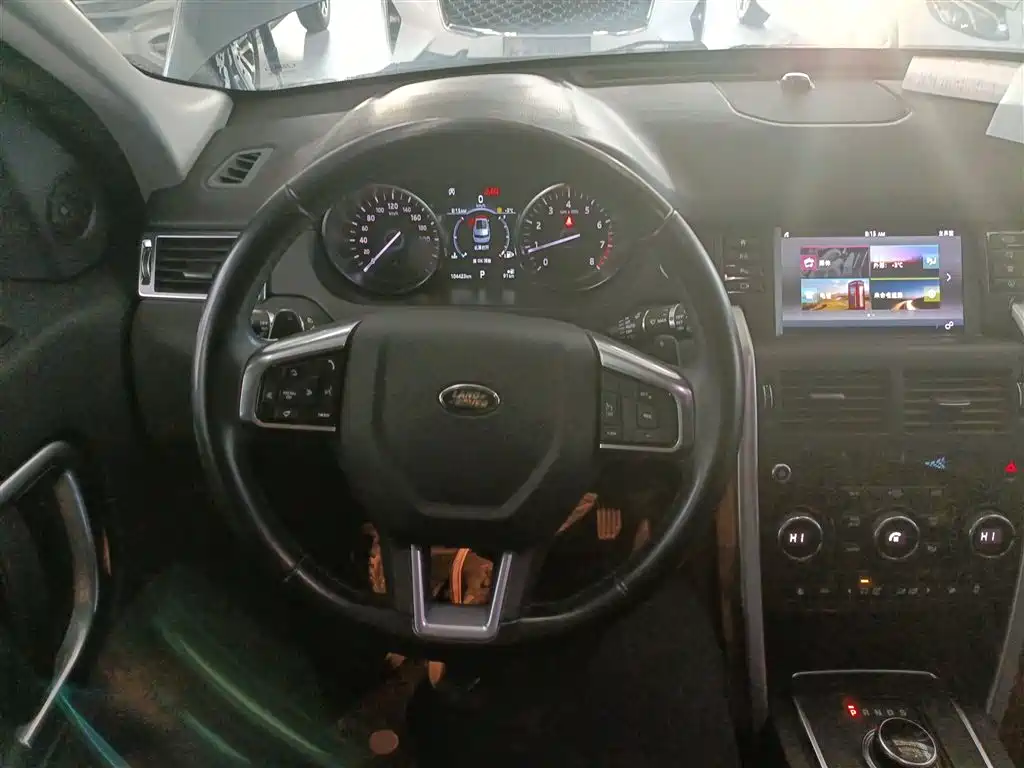 Land Rover Discovery Sport 2019 240PS SE Edition China VI фото 8