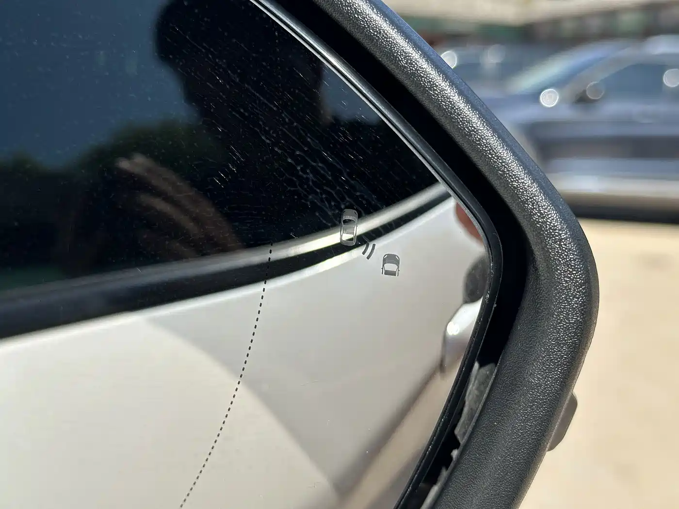 Фото 33 - Ford Explorer