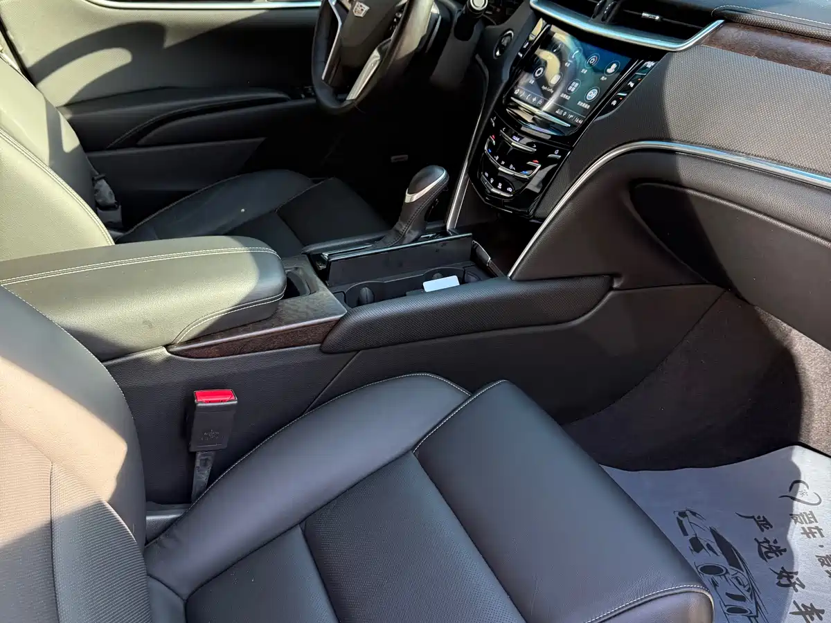 Cadillac XTS 2018 28T Elite фото 9