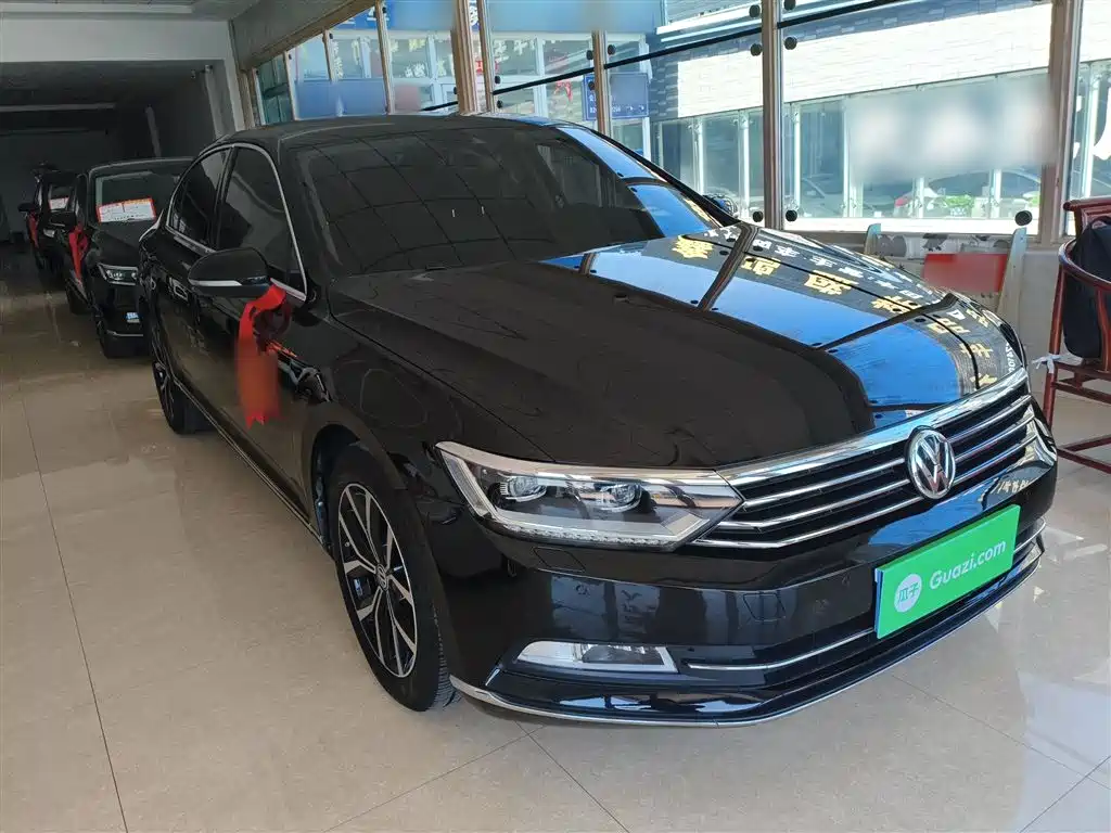 Volkswagen Magotan 2017 330TSI DSG Premium фото 4