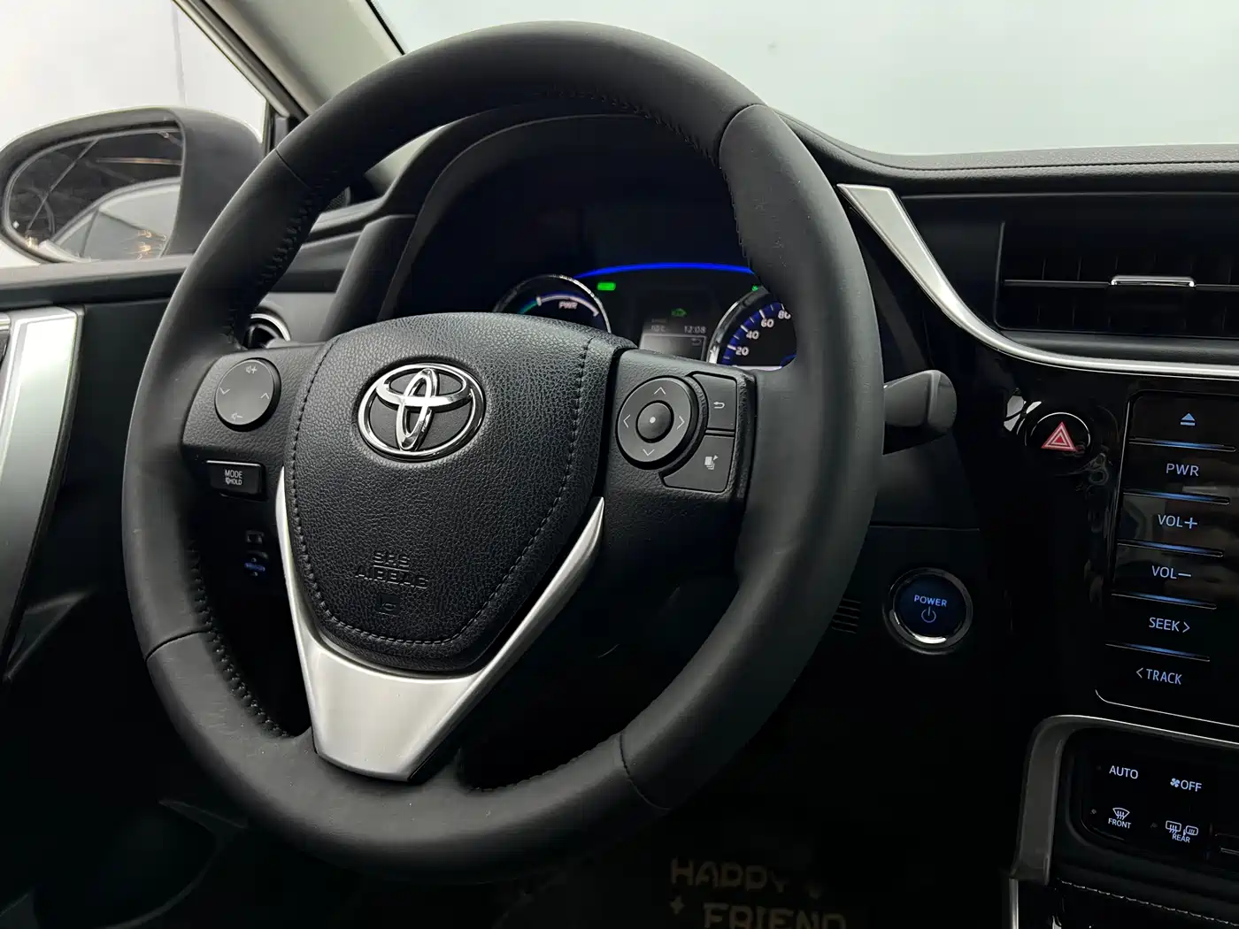 Toyota Corolla 2018 Hybrid 1.8L E-CVT Smart Edition фото 13