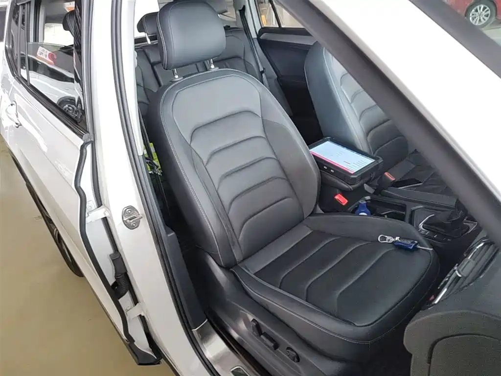 Volkswagen Tiguan L 2019 Facelift 330TSI Auto 2WD Panorama Comfort China VI фото 25