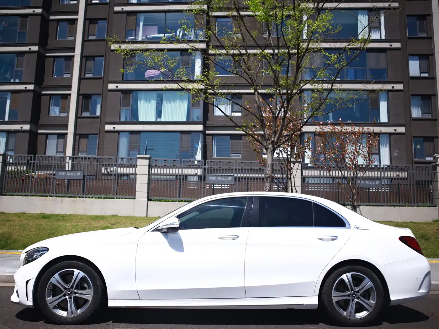 Mercedes-Benz C-Class 2019 Facelift C 260 L Sport фото 4