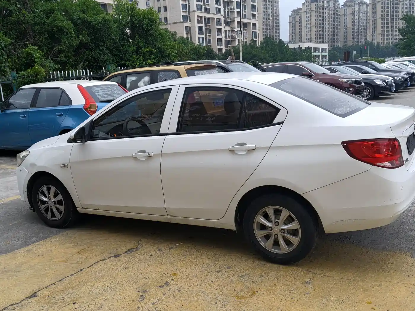 Chevrolet Sail 2015 Sail 3 1.3L AMT Ideal Edition фото 9
