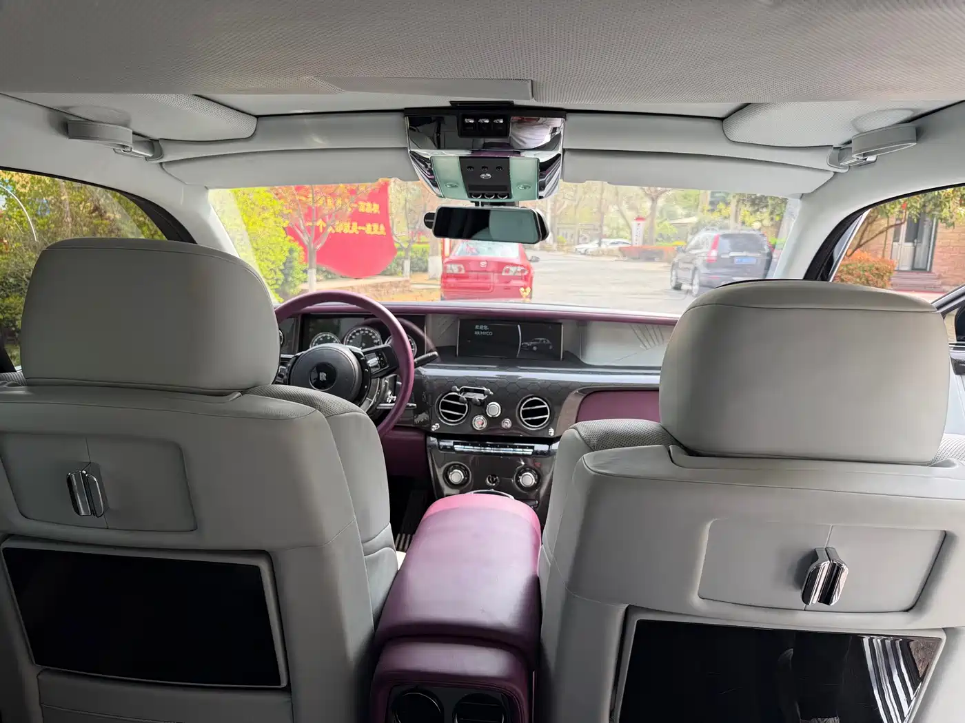 Rolls-Royce Phantom 2004 Model 6.7L Standard Version фото 6